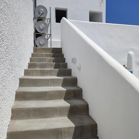 Central Santorini Serenity Rooms Фіра Екстер'єр фото