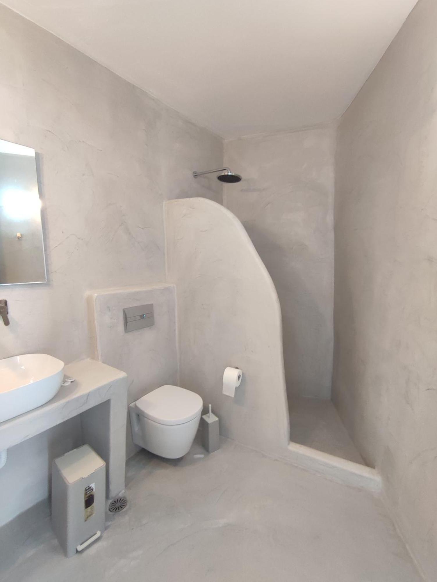 Central Santorini Serenity Rooms Фіра Екстер'єр фото